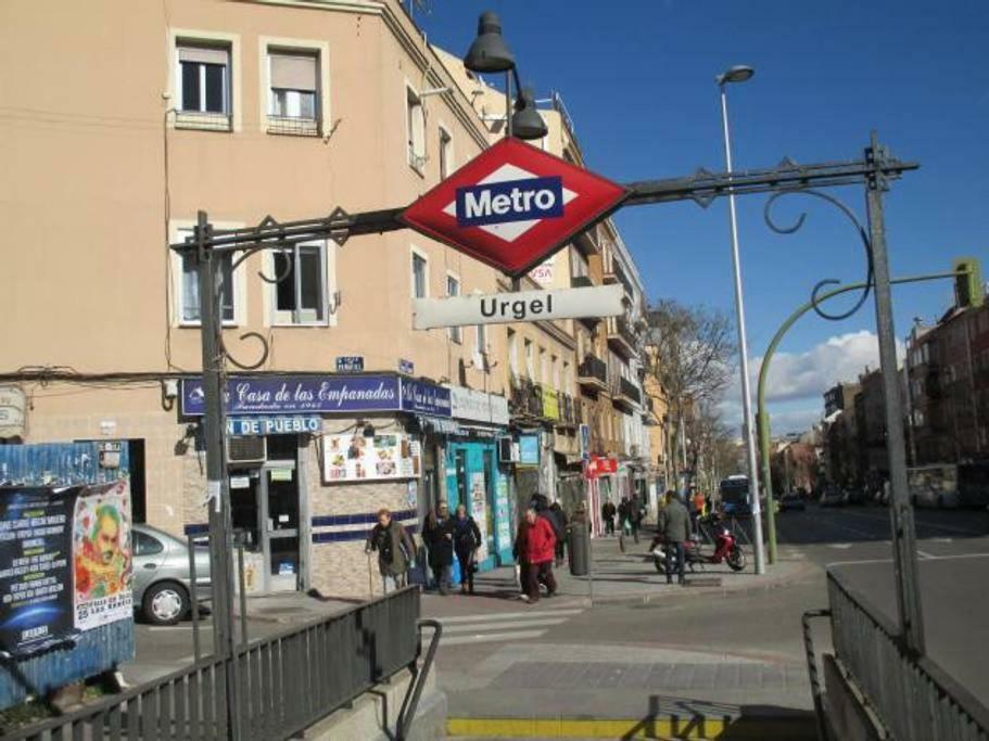 Apartamento Urgel Μαδρίτη Εξωτερικό φωτογραφία